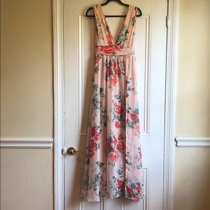 Lulu’s Floral maxi dress